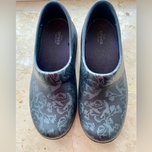 Crocs Nehria II Pro Metallic Rose Design Anti Slip Graphic Work Clog Women’s 8 - Picture 1 of 7